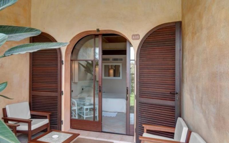 Szardínia Pula utazás Hotel Baia Di Nora