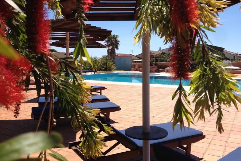 Szardínia Stintino utazás Hotel Cala Rosa Club