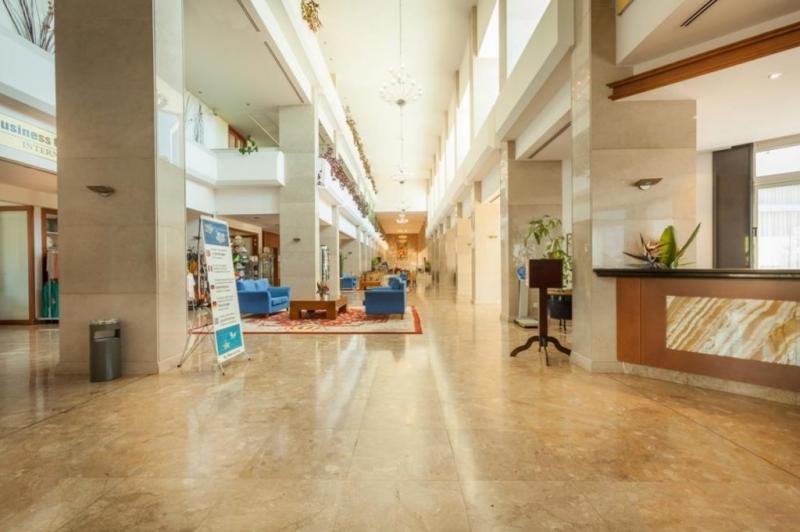 Dél-Ciprus Paphos utazás Hotel Crown Horizon Bay