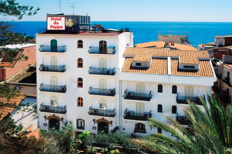 Szicília Letojanni utazás Hotel Da Peppe