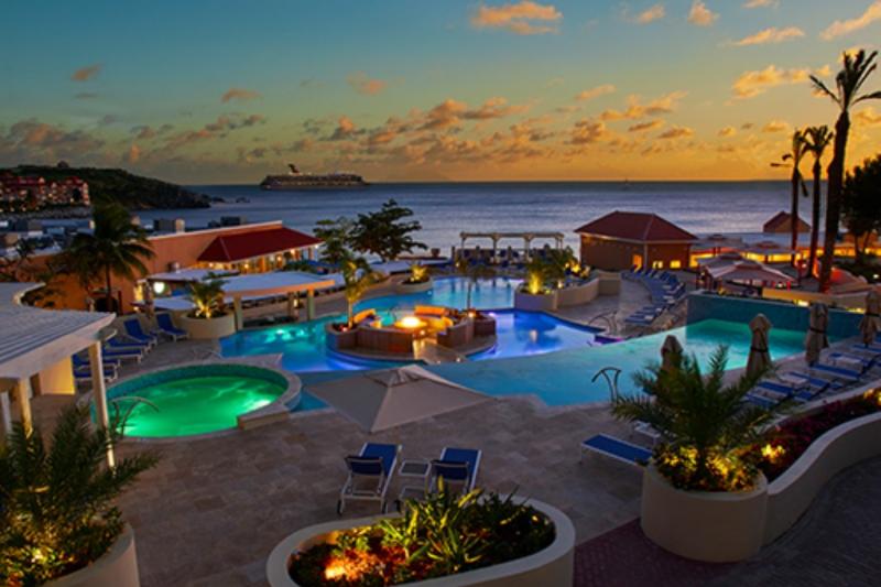 St. Maarten utazás Hotel Divi Little Bay Beach Resort