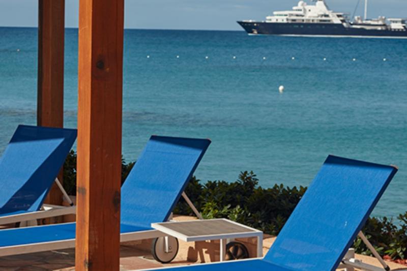 St. Maarten utazás Hotel Divi Little Bay Beach Resort