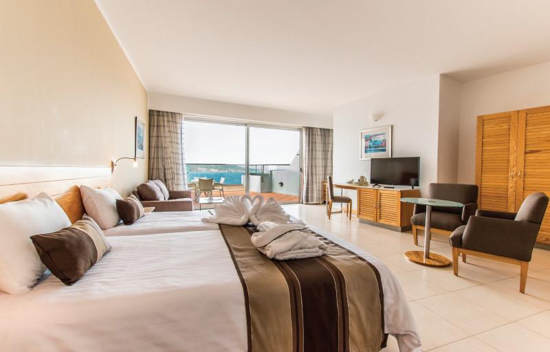 Málta Qawra utazás Hotel Dolmen Resort