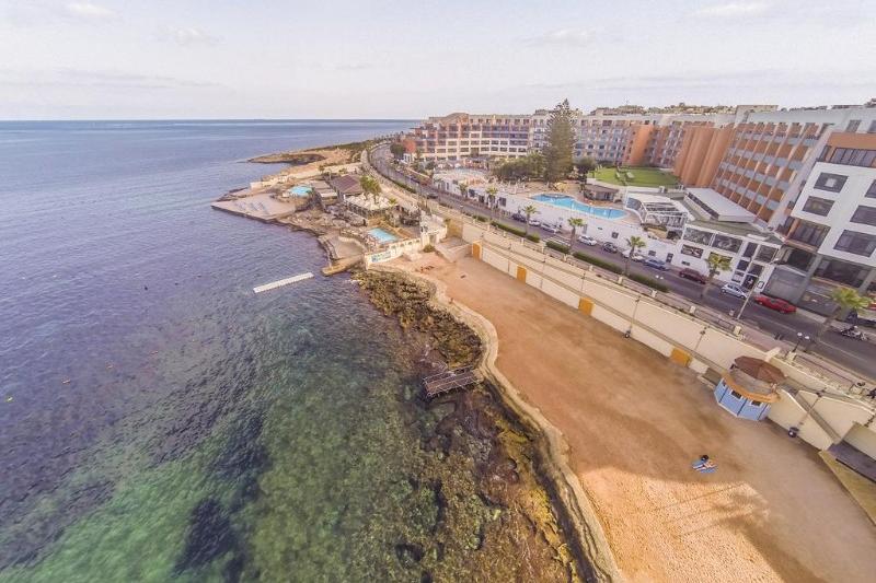 Málta Qawra utazás Hotel Dolmen Resort