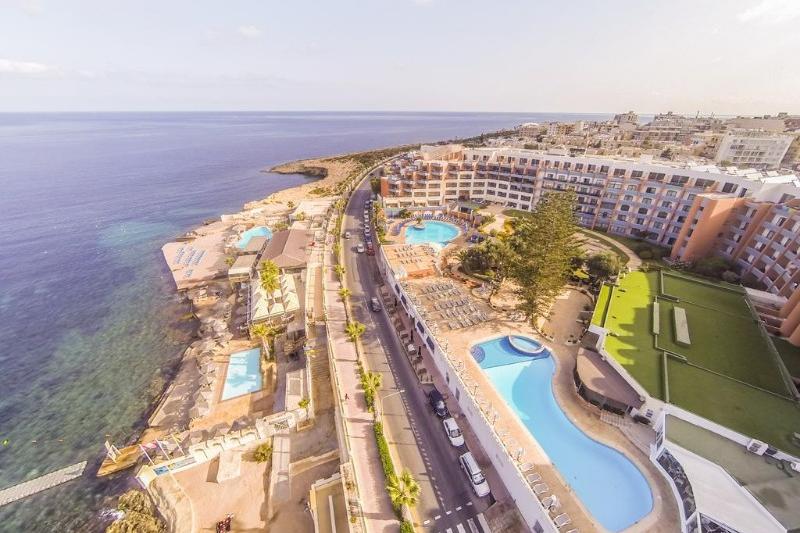 Málta Qawra utazás Hotel Dolmen Resort