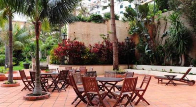 Madeira Funchal utazás Hotel Dorisol Florasol