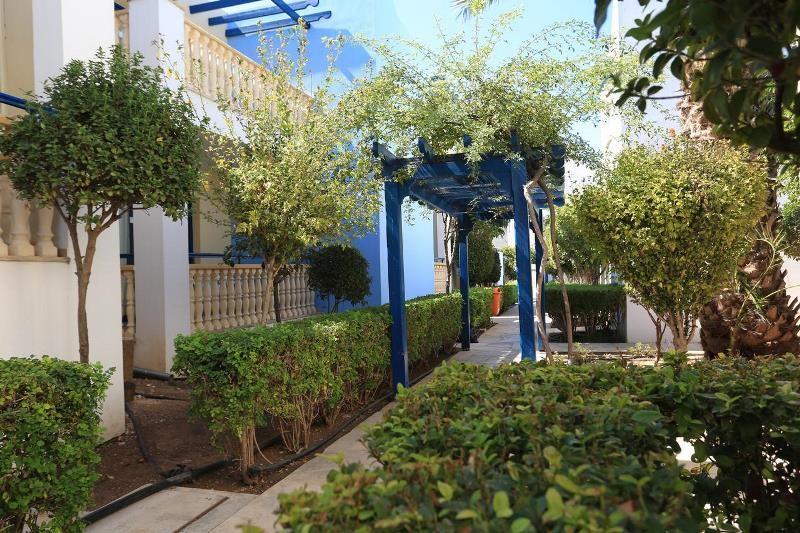 Dél-Ciprus Paphos utazás Hotel Eleni Holiday Village