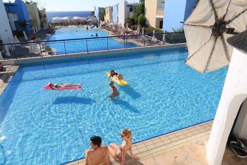 Hotel Eleni Holiday Village Paphos Dél-Ciprus utazás