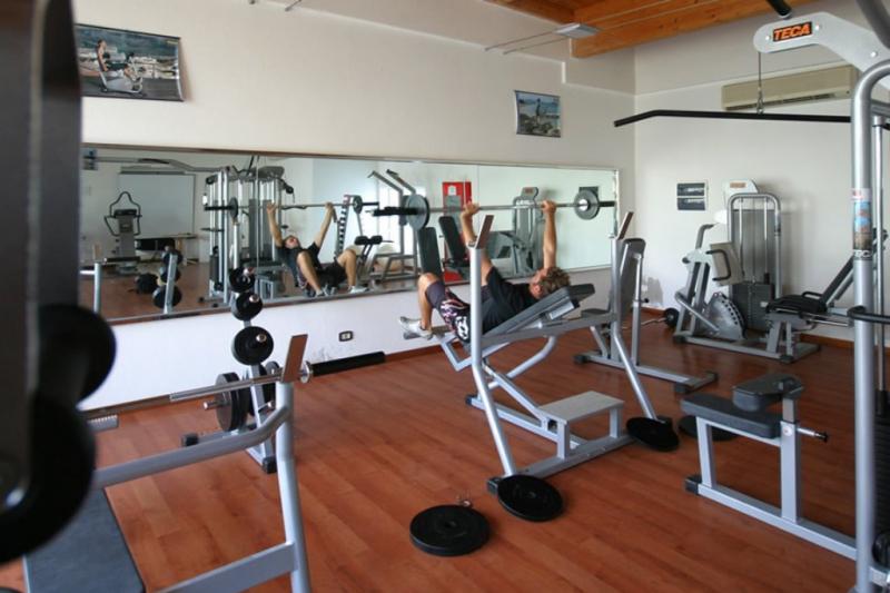 Szardínia Pula utazás Hotel Flamingo