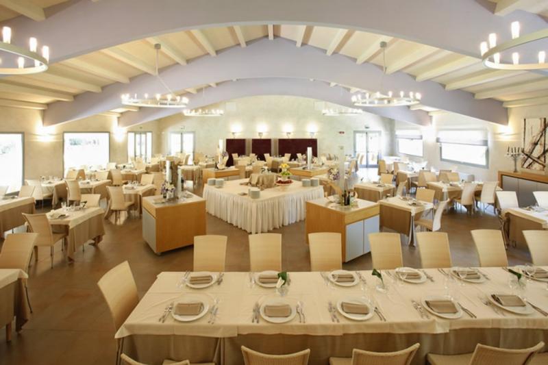 Szardínia Pula utazás Hotel Flamingo