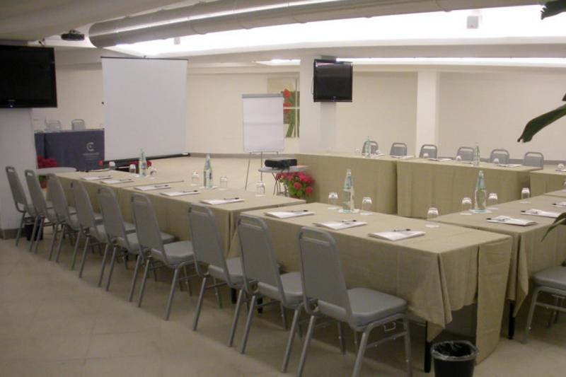 Szardínia Pula utazás Hotel Flamingo