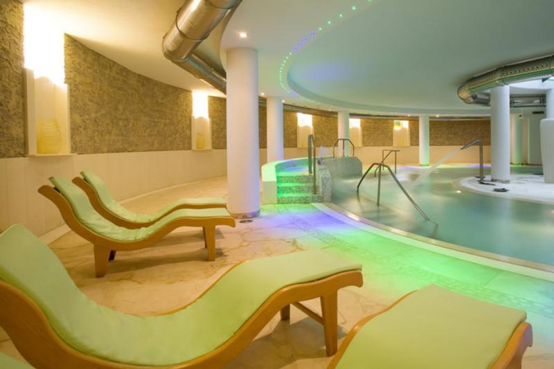 Szardínia Pula utazás Hotel Flamingo