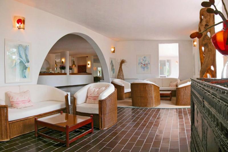 Szardínia Pula utazás Hotel Flamingo