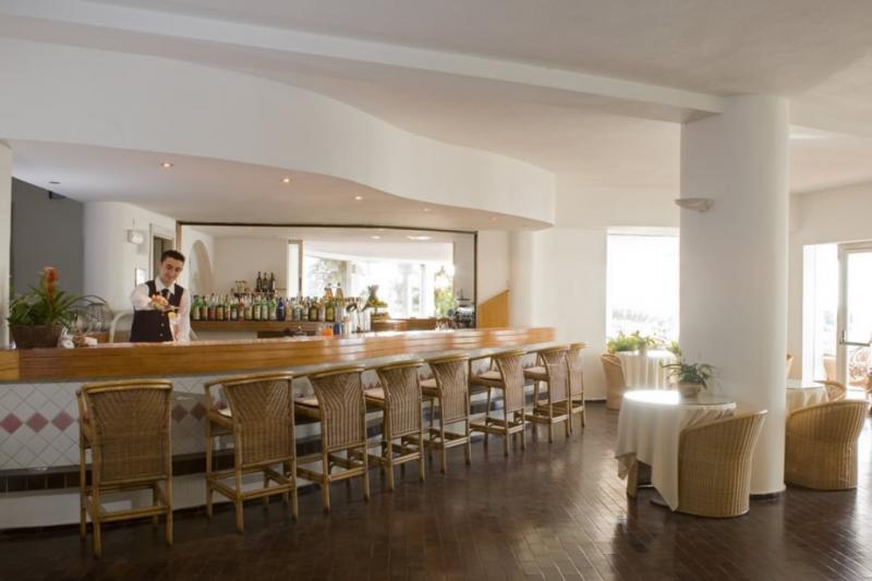 Szardínia Pula utazás Hotel Flamingo