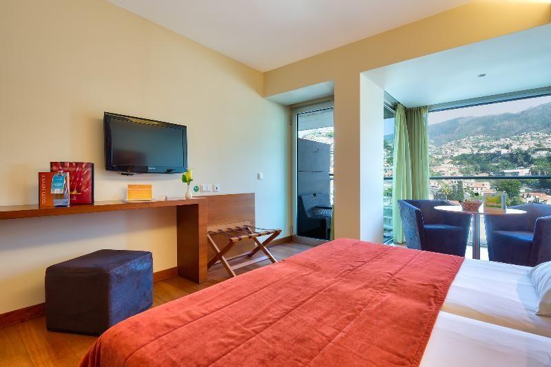 Madeira Funchal utazás Hotel Four Views Baia