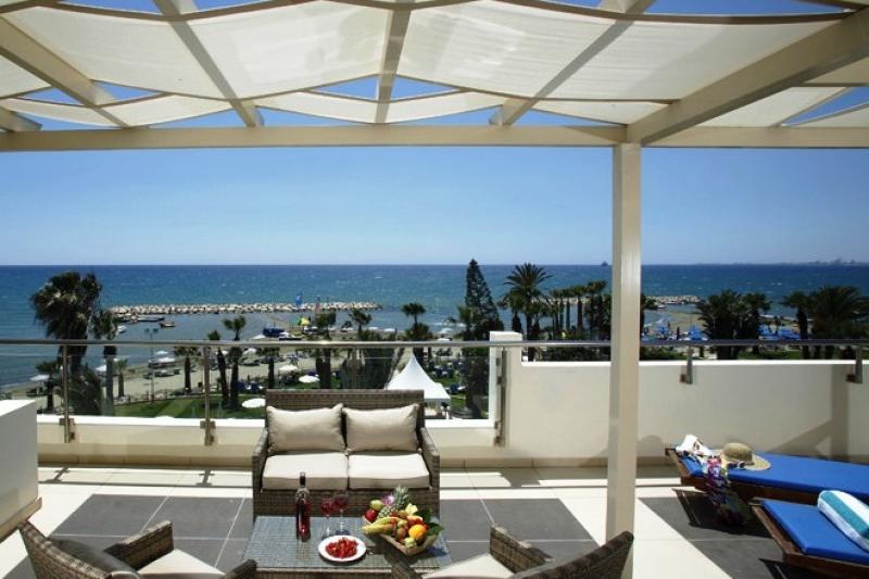 Dél-Ciprus Larnaca utazás Hotel Golden Bay