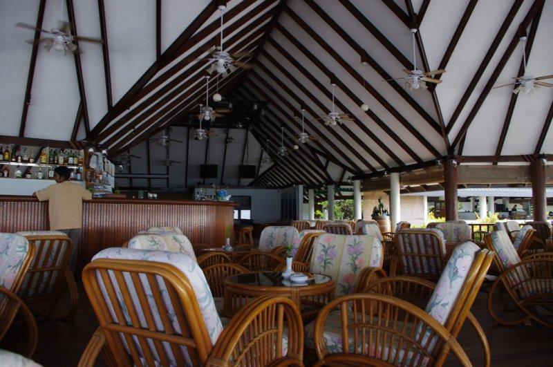 Maldív-szigetek utazás Hotel Holiday Island Resort