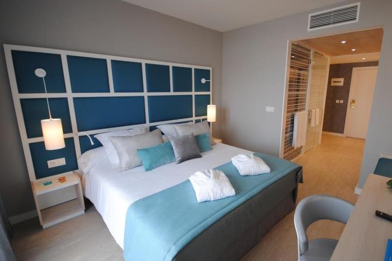 Tenerife Costa Adeje utazás Hotel Hovima