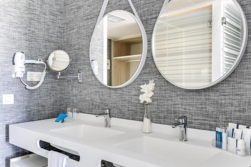 Tenerife Costa Adeje utazás Hotel Hovima