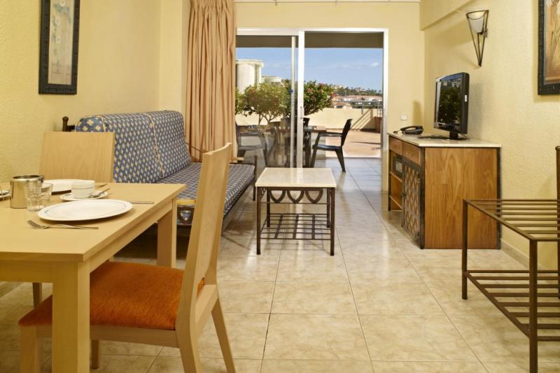 Tenerife Costa Adeje utazás Hotel Hovima Santa Maria