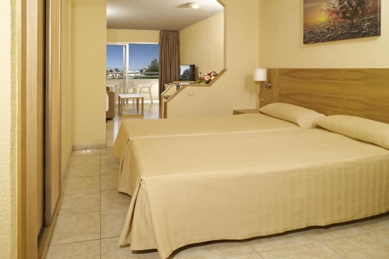 Tenerife Costa Adeje utazás Hotel Hovima Santa Maria