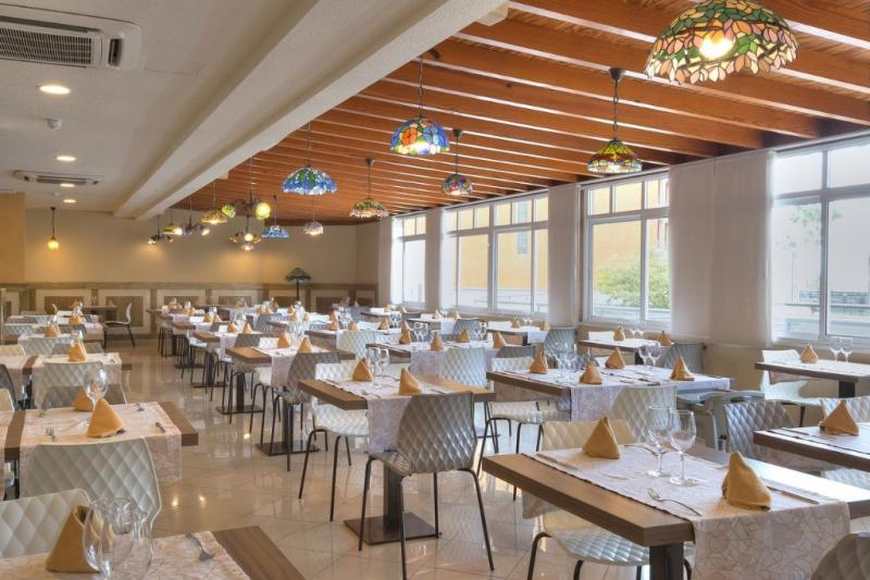 Tenerife Costa Adeje utazás Hotel Hovima Santa Maria