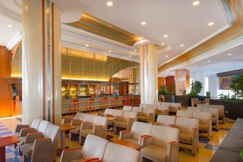 Tenerife Costa Adeje utazás Hotel Iberostar Bouganville Playa