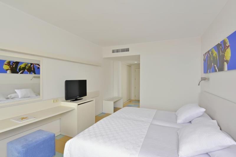 Tenerife Costa Adeje utazás Hotel Iberostar Bouganville Playa