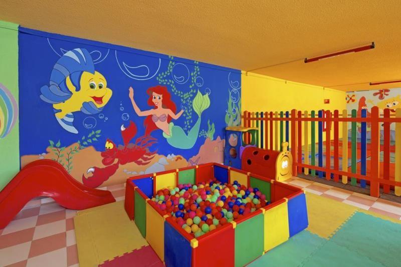 Tenerife Costa Adeje utazás Hotel Iberostar Bouganville Playa