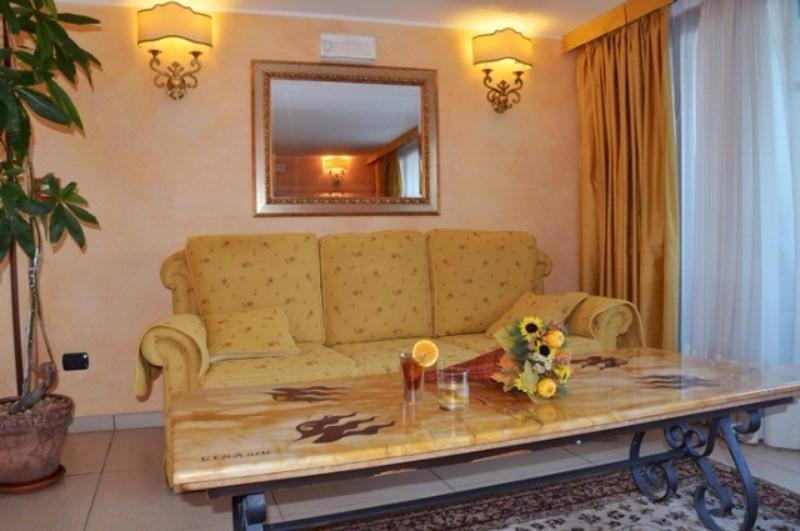 Szicília Giardini Naxos utazás Hotel Kalos