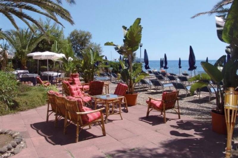 Szicília Giardini Naxos utazás Hotel Kalos