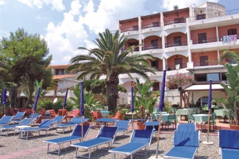 Szicília Giardini Naxos utazás Hotel Kalos