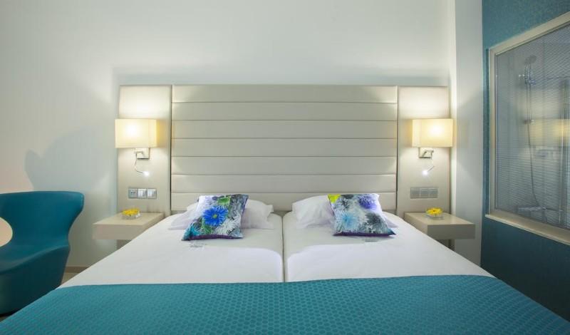 Dél-Ciprus Paphos utazás Hotel King Evelthon Beach