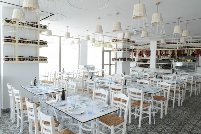 Dél-Ciprus Paphos utazás Hotel Louis Ivi Mare