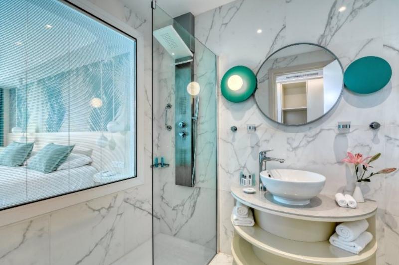 Dél-Ciprus Paphos utazás Hotel Louis Ivi Mare