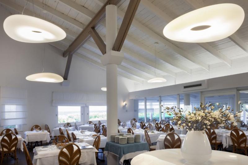 Szardínia Pula utazás Hotel Mare Pineta