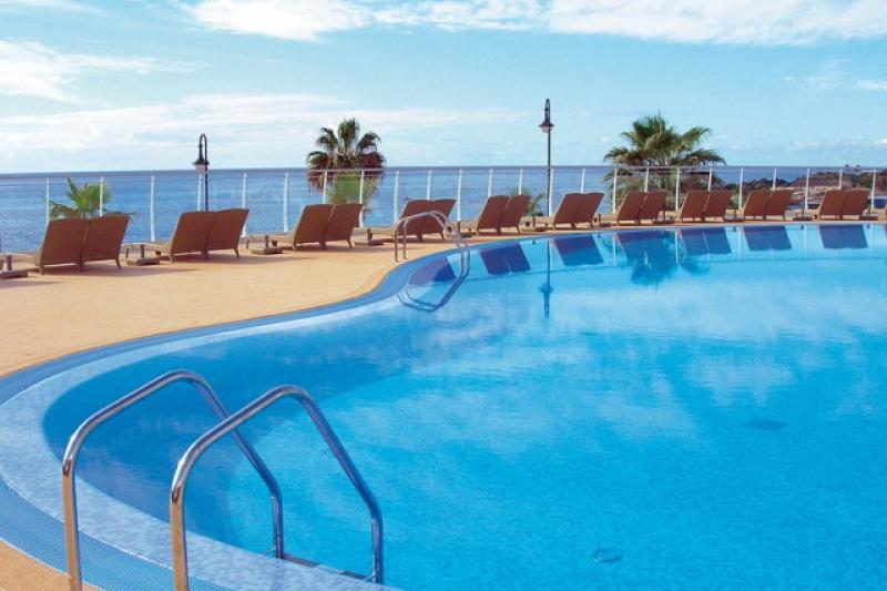 Madeira Funchal utazás Hotel Melia Madeira Mare