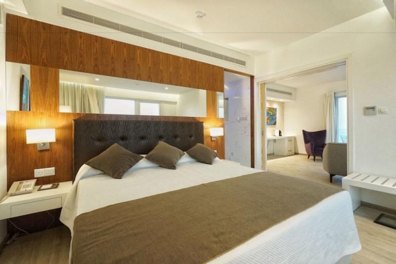 Dél-Ciprus Ayia Napa utazás Hotel Melissi Beach