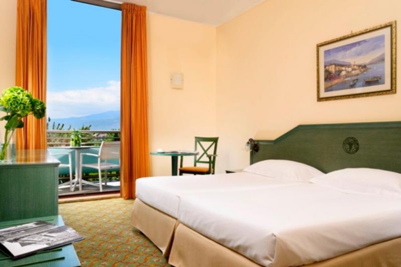 Szicília Giardini Naxos utazás Hotel Naxos Beach Resort