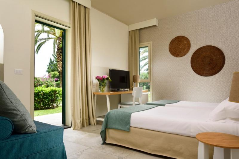 Szicília Giardini Naxos utazás Hotel Naxos Beach Resort