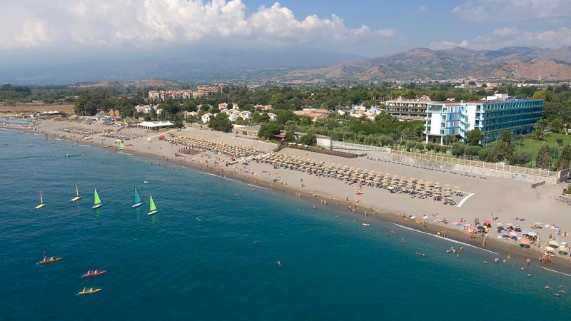 Szicília Giardini Naxos utazás Hotel Naxos Beach Resort