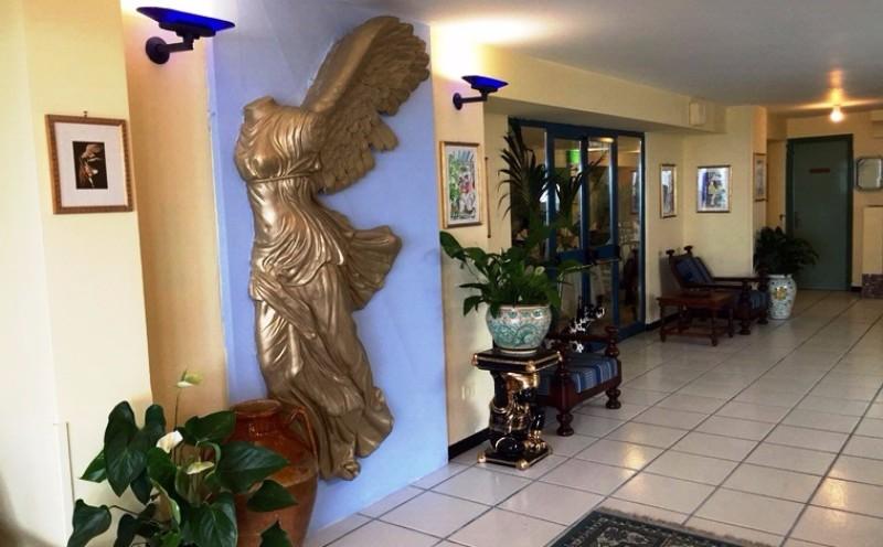 Szicília Giardini Naxos utazás Hotel Nike