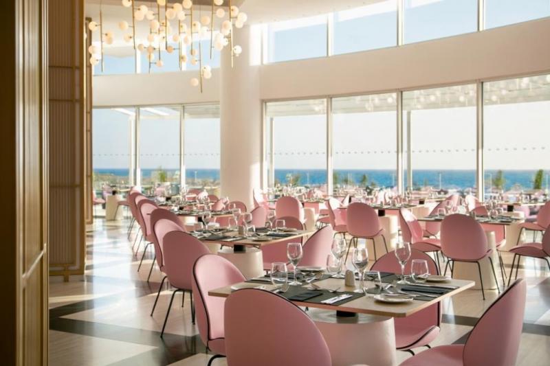 Dél-Ciprus Ayia Napa utazás Hotel Nissiblu Beach Resort