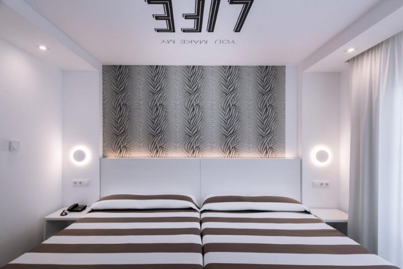 Costa Brava Calella utazás Hotel Oasis Park Splash