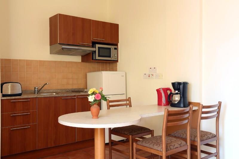 Dél-Ciprus Ayia Napa utazás Hotel Panthea Holiday Village