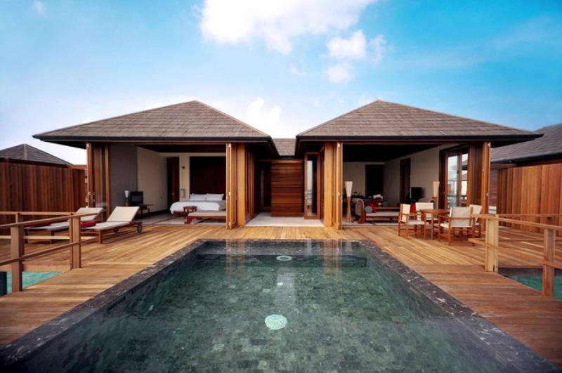 Maldív-szigetek utazás Hotel Paradise Island Resort & Spa