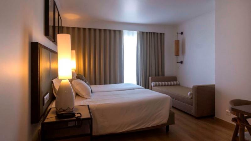 Azori-szigetek utazás Hotel Ponta Delgada