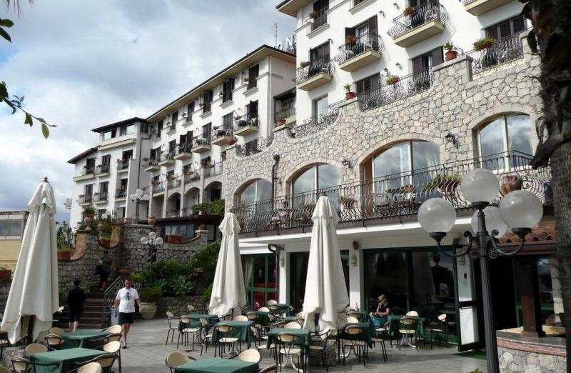Szicília Taormina utazás Hotel Porto Ariston