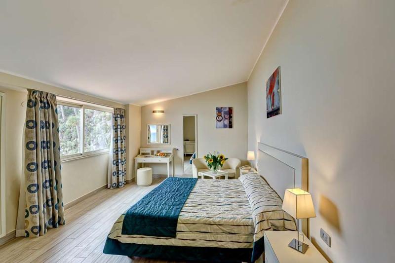 Szicília Taormina utazás Hotel Porto Ariston