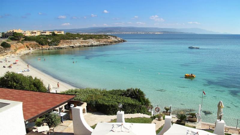 Szardínia Alghero utazás Hotel Punta Negra
